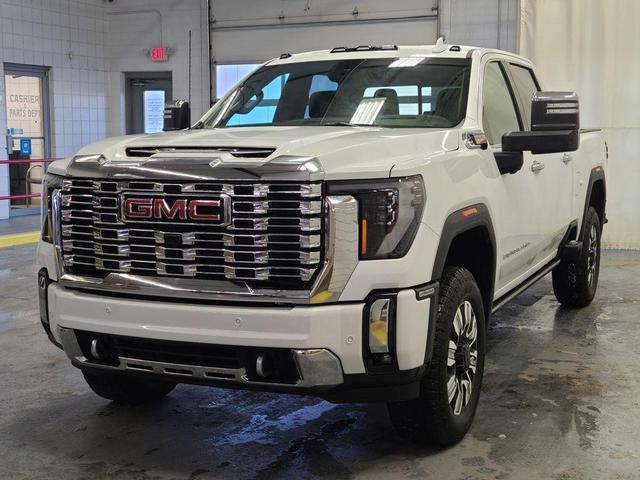 Photo of 2025 Summit White GMC Sierra 2500