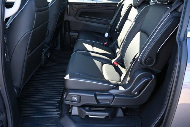 Photo of 2026 Modern Steel Metallic Honda Odyssey