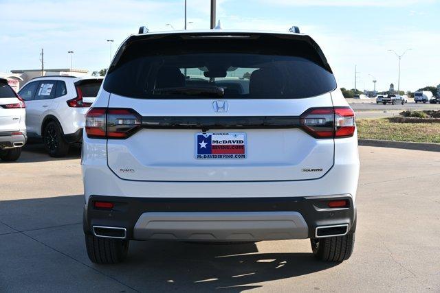 Photo of 2025 Platinum White Pearl Honda Pilot