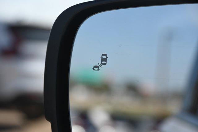 Photo of 2025 Platinum White Pearl Honda Pilot