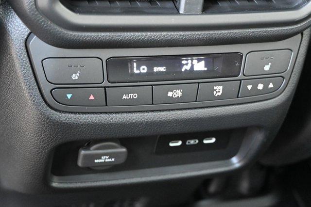 Photo of 2025 Platinum White Pearl Honda Ridgeline