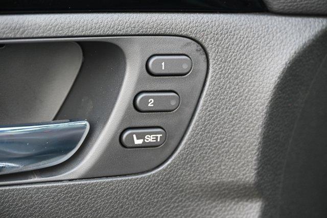Photo of 2025 Platinum White Pearl Honda Ridgeline