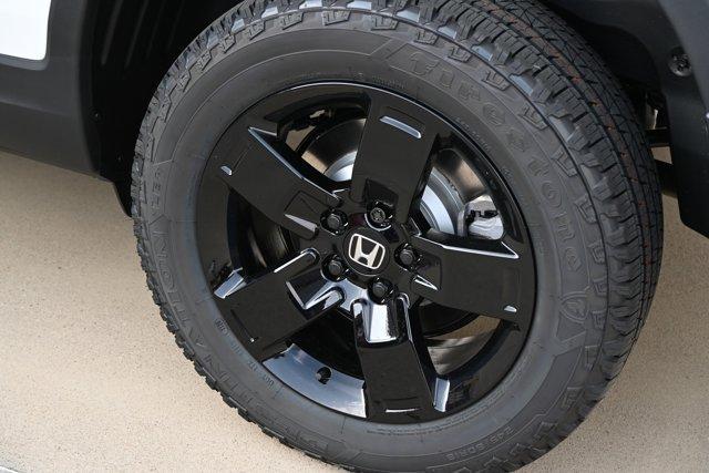 Photo of 2025 Platinum White Pearl Honda Ridgeline