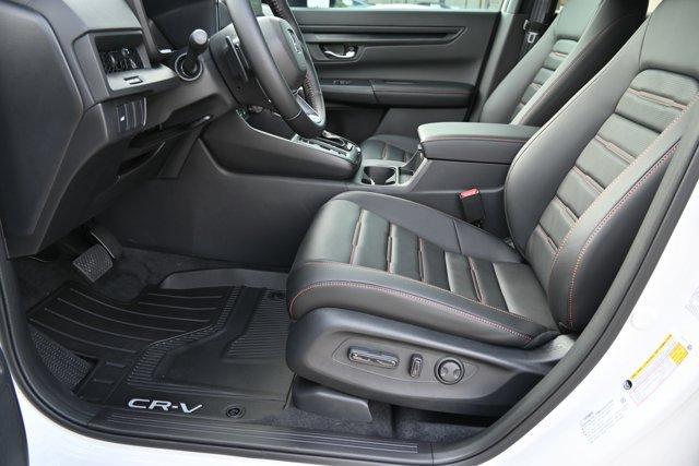 Photo of 2026 Platinum White Pearl Honda CR-V Hybrid