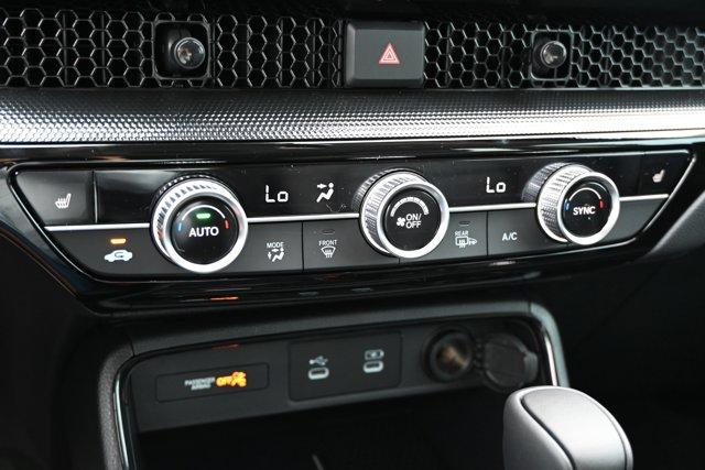 Photo of 2026 Crystal Black Pearl Honda CR-V