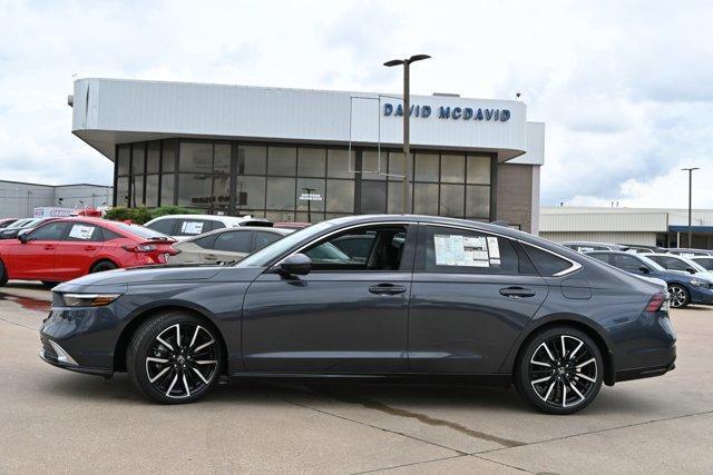 Photo of 2025 Meteorite Gray Metallic Honda Accord Hybrid