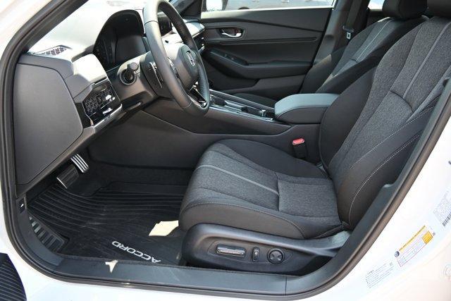 Photo of 2025 Platinum White Pearl Honda Accord Hybrid