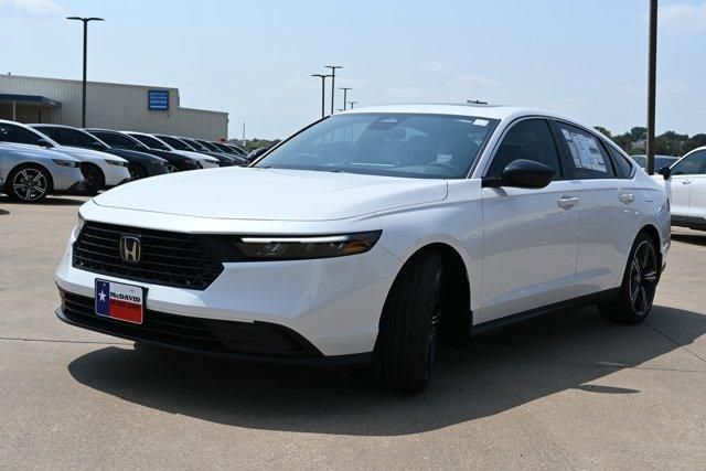 Photo of 2025 Platinum White Pearl Honda Accord Hybrid