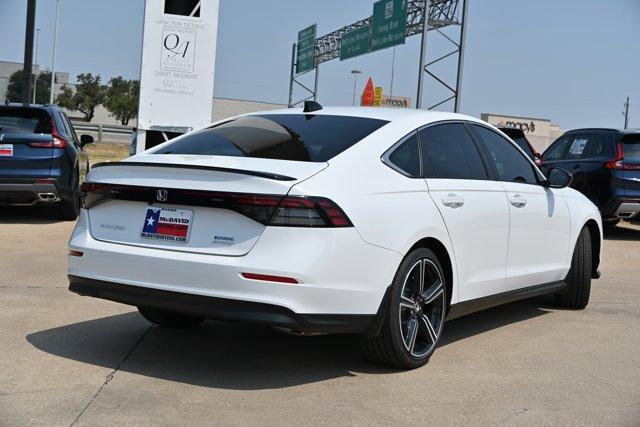 Photo of 2025 Platinum White Pearl Honda Accord Hybrid
