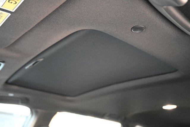 Photo of 2026 Crystal Black Pearl Honda CR-V Hybrid