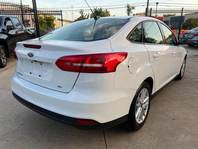 Photo of 2017 Oxford White Ford Focus