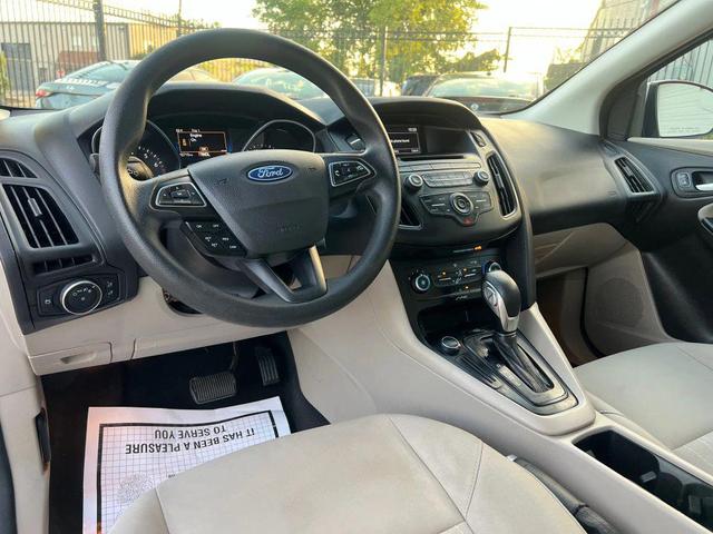 Photo of 2017 Oxford White Ford Focus