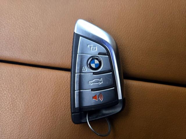 Photo of 2022 Black BMW X5