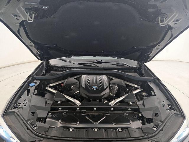Photo of 2022 Black BMW X5
