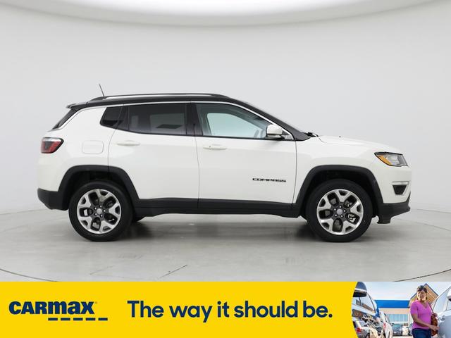 Photo of 2018 White Jeep Compass