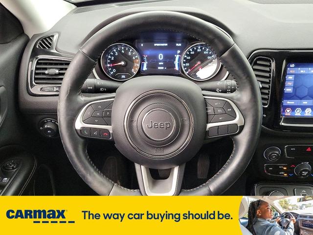 Photo of 2018 White Jeep Compass