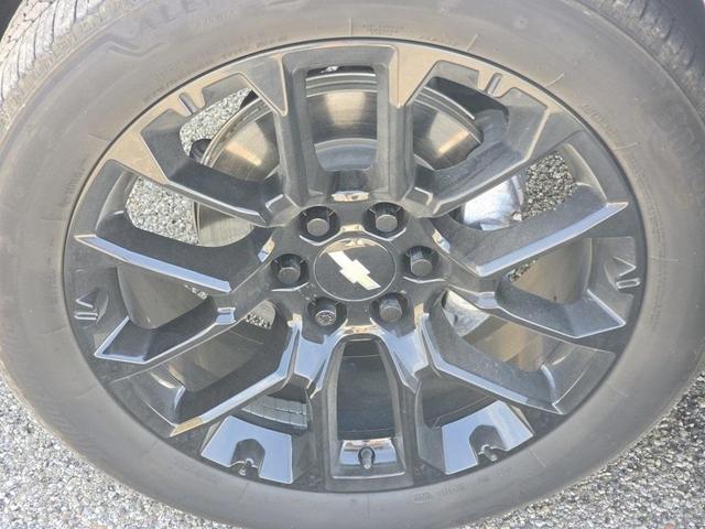 Photo of 2023 Sterling Gray Metallic Chevrolet Suburban
