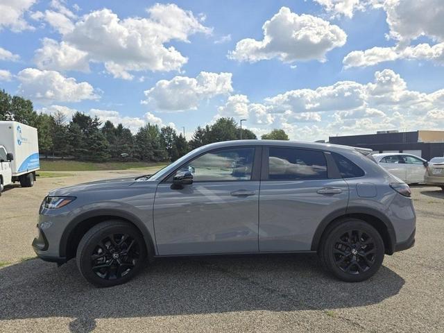 Photo of 2023 Urban Gray Pearl Honda HR-V