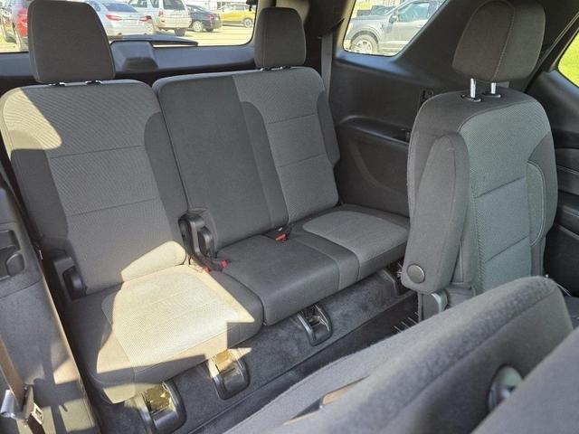 Photo of 2022 Silver Sage Metallic Chevrolet Traverse
