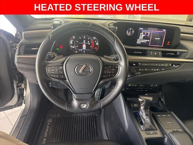 Photo of 2019 Atomic Silver Lexus ES 350