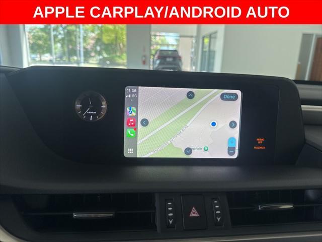 Photo of 2019 Atomic Silver Lexus ES 350