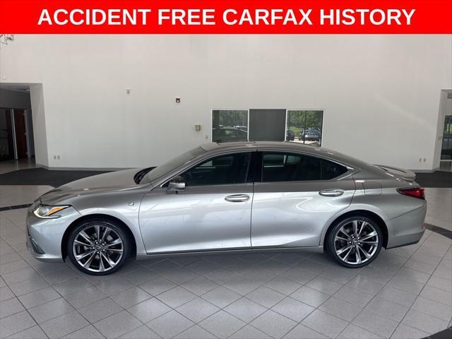 Photo of 2019 Atomic Silver Lexus ES 350