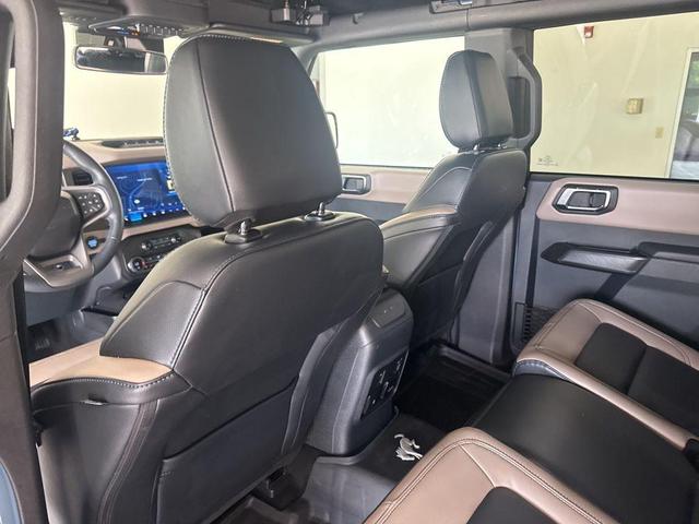 Photo of 2024 Azure Gray Metallic Ford Bronco