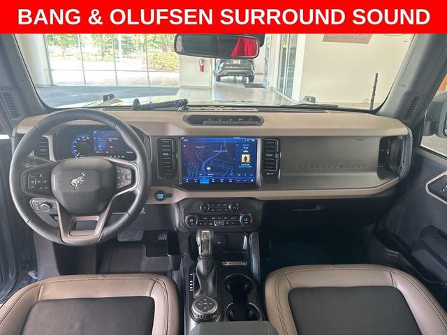 Photo of 2024 Azure Gray Metallic Ford Bronco