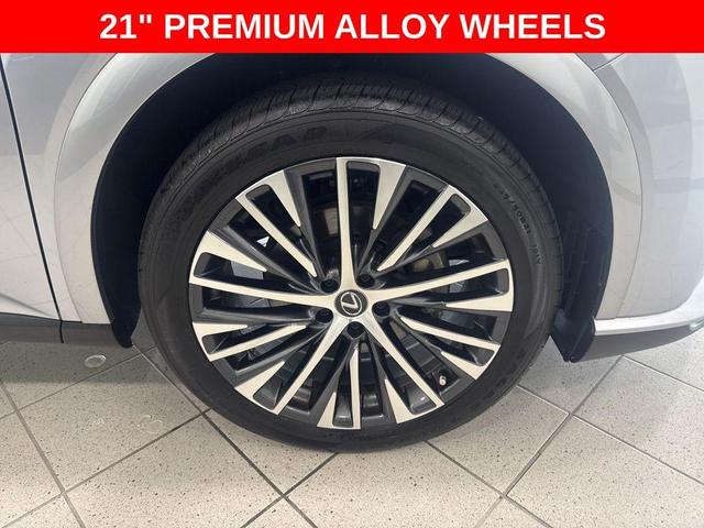 Photo of 2023 Iridium Lexus RX 350