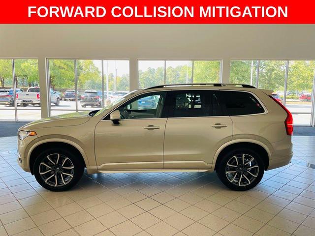 Photo of 2018 Luminous Sand Metallic Volvo XC90