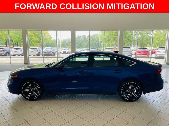 Photo of 2023 Still Night Pearl Honda Accord Hybrid