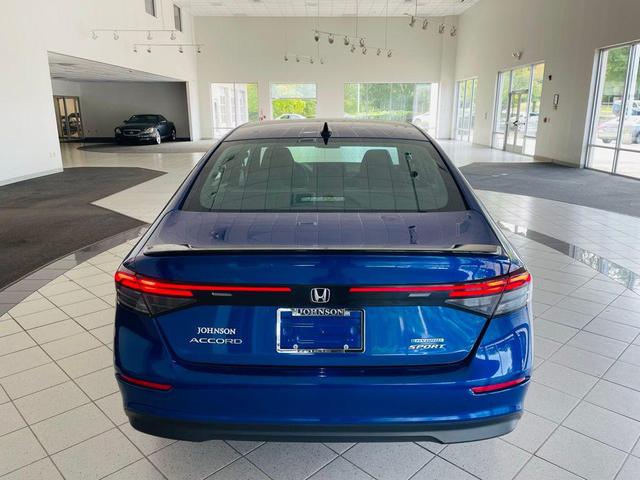 Photo of 2023 Still Night Pearl Honda Accord Hybrid