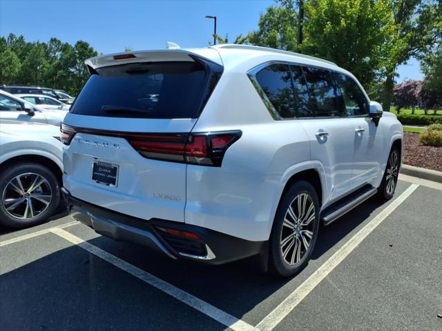 Photo of 2025 Pear Lexus LX 600