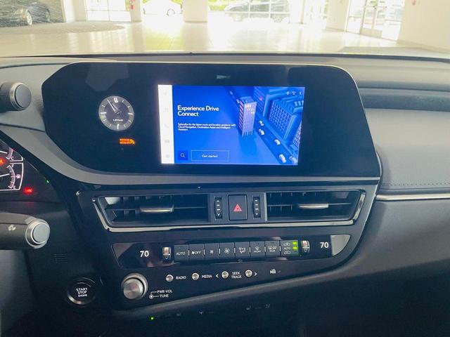 Photo of 2024 Cloudburst Gray Lexus ES 350