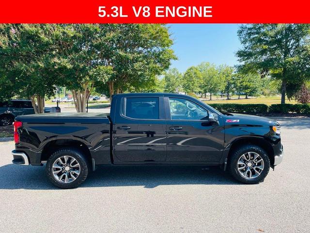 Photo of 2022 Black Chevrolet Silverado 1500