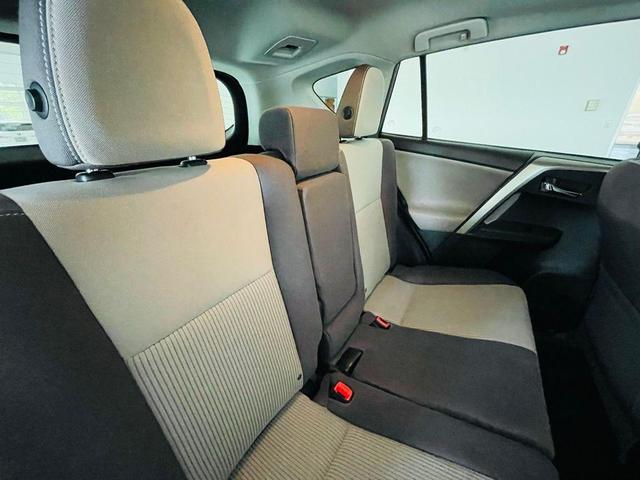 Photo of 2015 Blue Crush Metallic Toyota RAV4