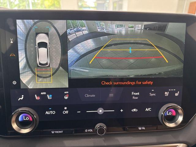 Photo of 2024 Eminent White Pearl Lexus RX 350
