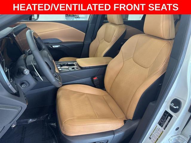 Photo of 2024 Eminent White Pearl Lexus RX 350