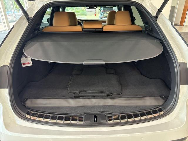 Photo of 2024 Eminent White Pearl Lexus RX 350