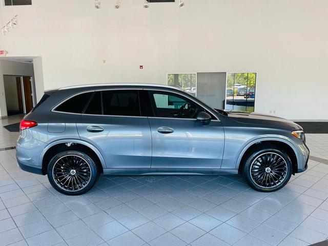 Photo of 2023 Selenite Grey Metallic Mercedes-Benz GLC 300