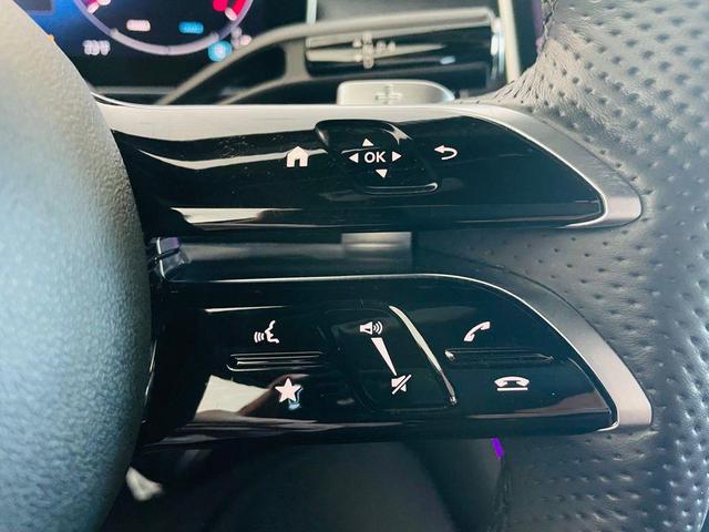 Photo of 2023 Selenite Grey Metallic Mercedes-Benz GLC 300