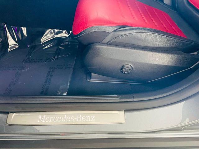 Photo of 2023 Selenite Grey Metallic Mercedes-Benz GLC 300