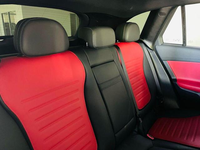 Photo of 2023 Selenite Grey Metallic Mercedes-Benz GLC 300