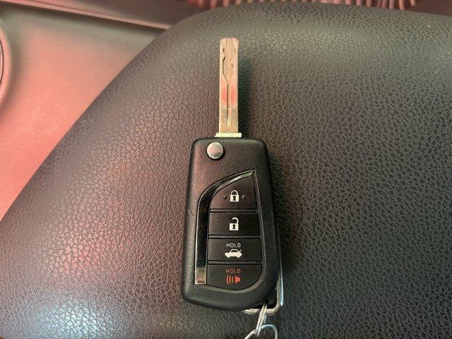 Photo of 2021 Predawn Gray Mica Toyota Camry