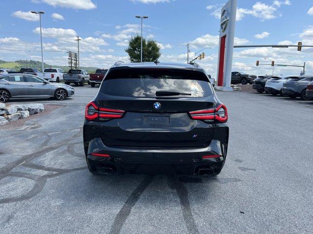 Photo of 2024 Black Sapphire Metallic BMW X3
