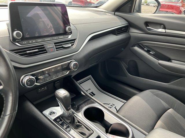 Photo of 2022 Gun Metallic Nissan Altima