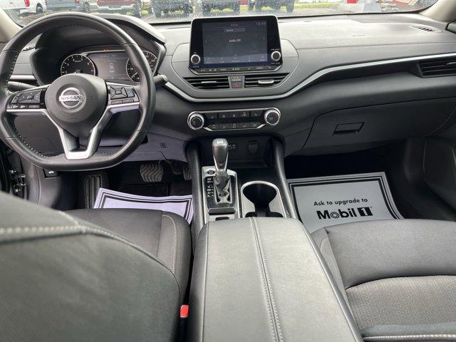 Photo of 2022 Gun Metallic Nissan Altima