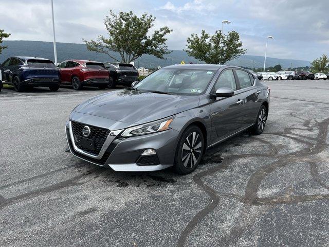 Photo of 2022 Gun Metallic Nissan Altima