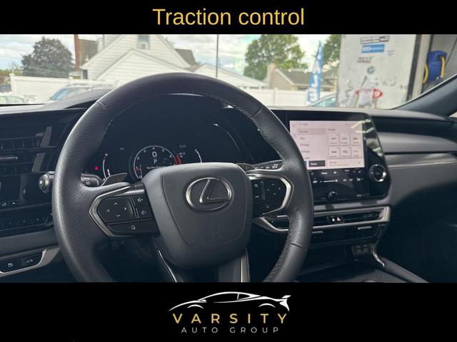 Photo of 2024 White Lexus RX 350