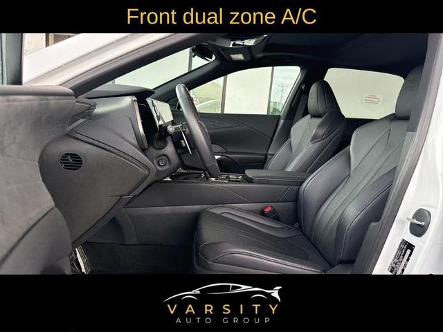 Photo of 2024 White Lexus RX 350